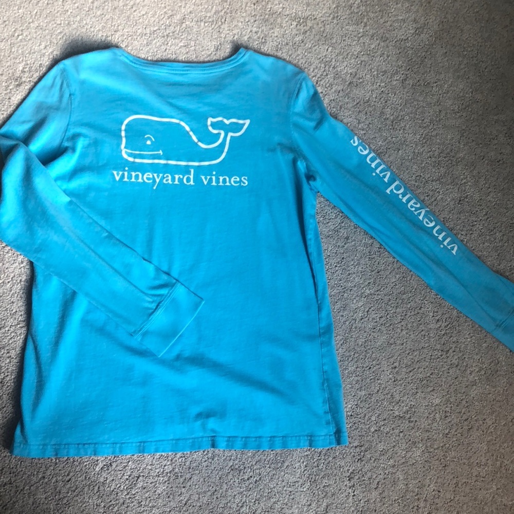 Vineyard Vines t-shirt